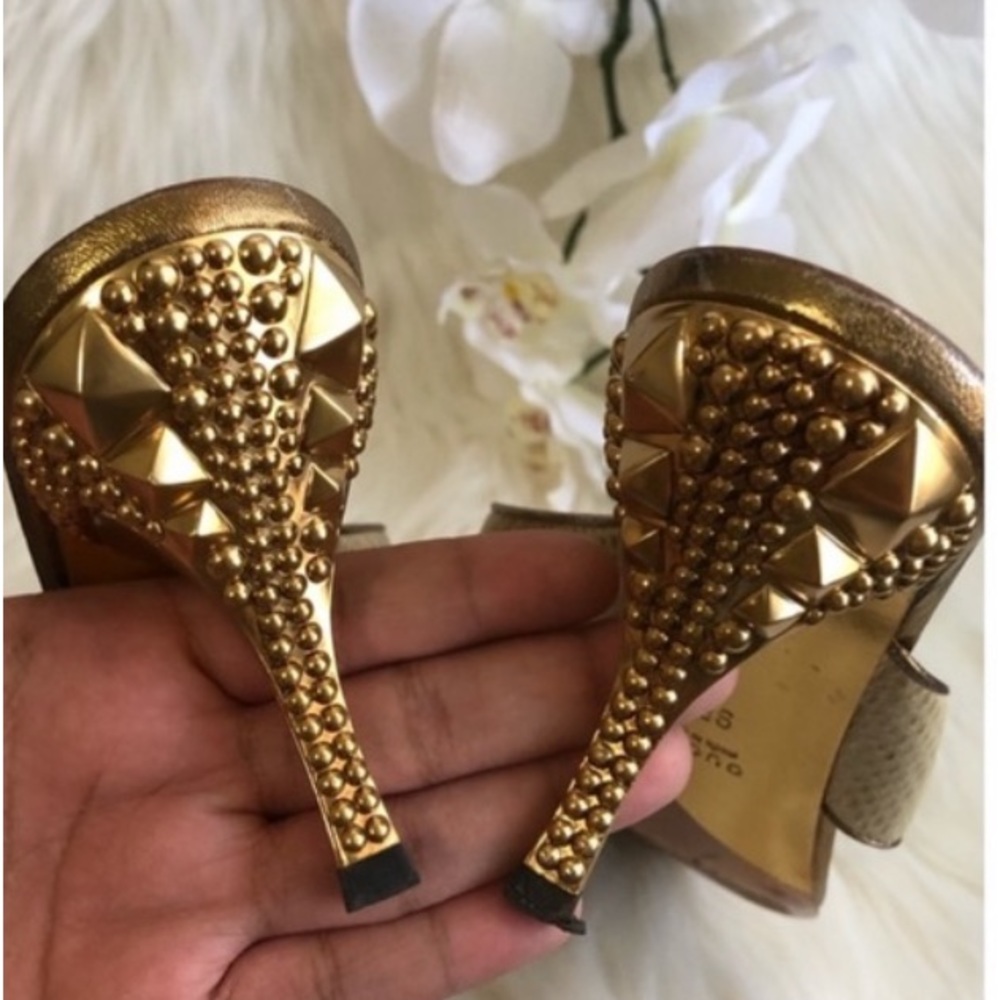 💯 GUCCI Gold studded Gucci heel sandals - Picture 3 of 4